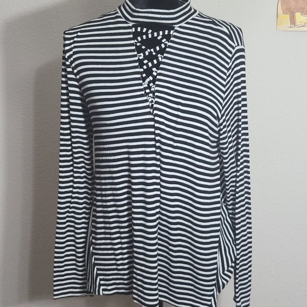Jack by BB Dakota black and white long sleeve